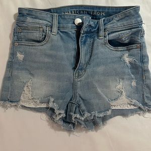 AEO women’s hi rise shortie shorts